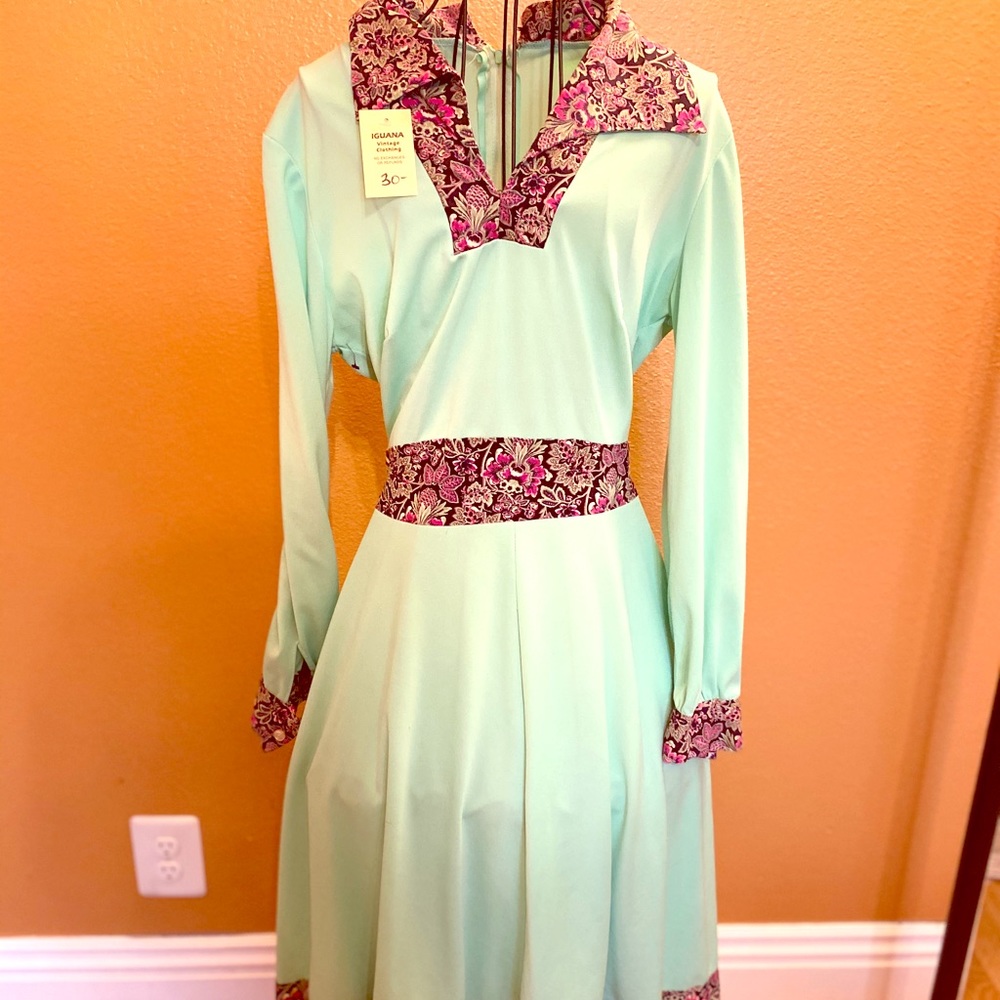 Vintage Mint Green Long Sleeve Tie Waist Dress